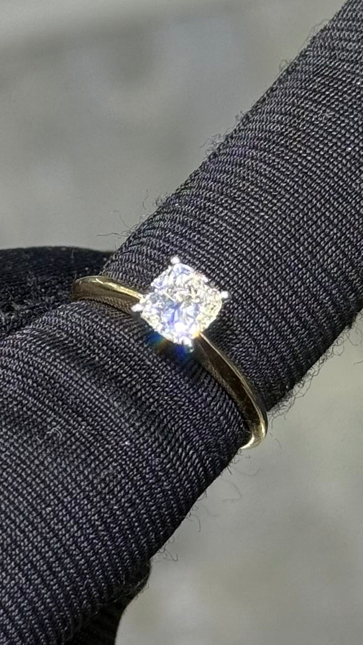 Ladies Diamond Ring