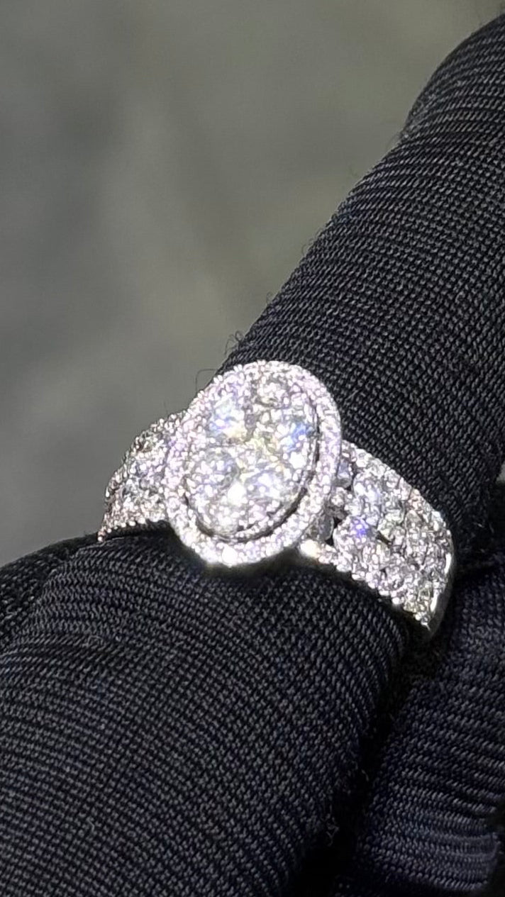 Ladies Diamond Ring