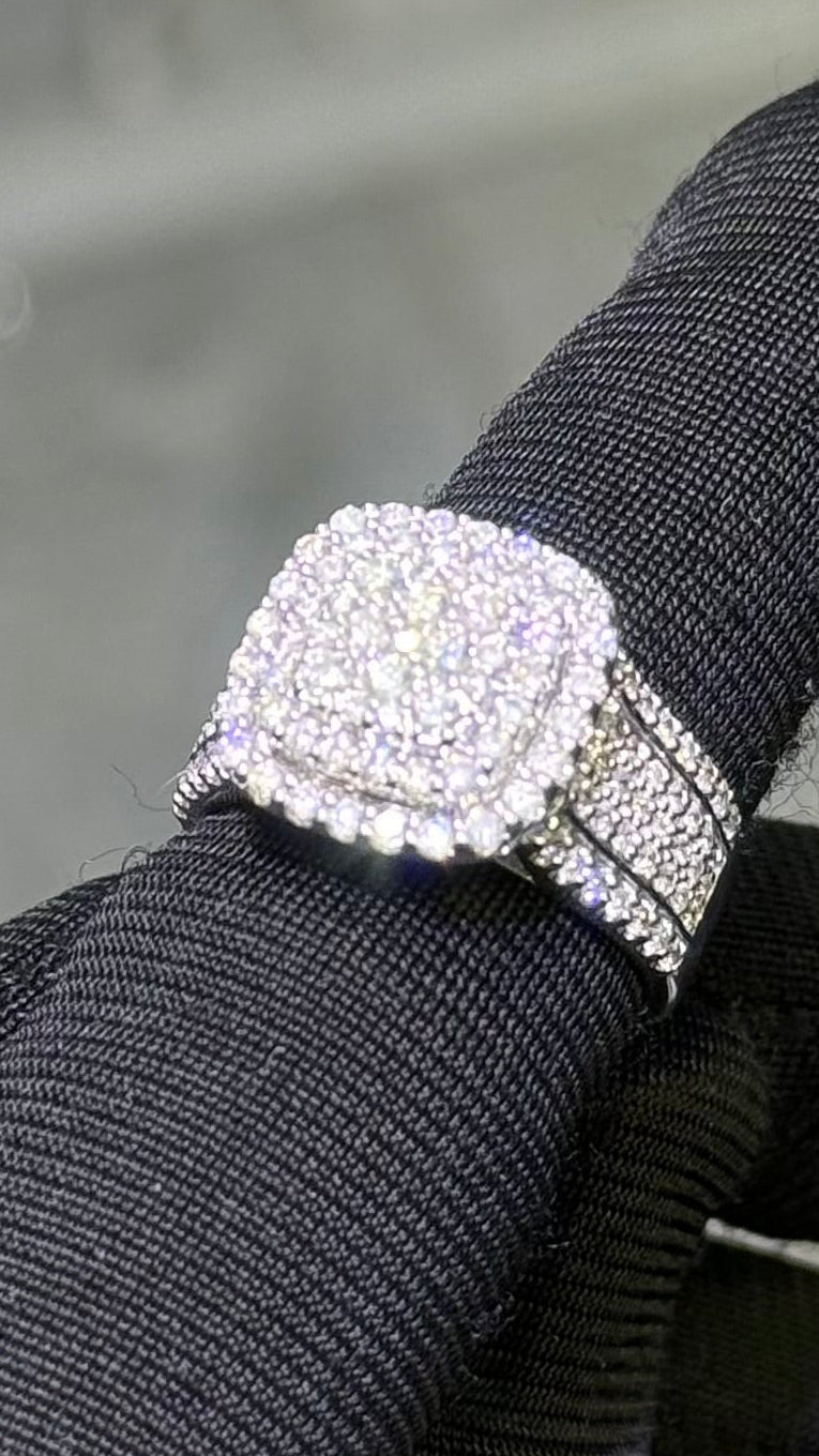 Ladies Diamond Ring