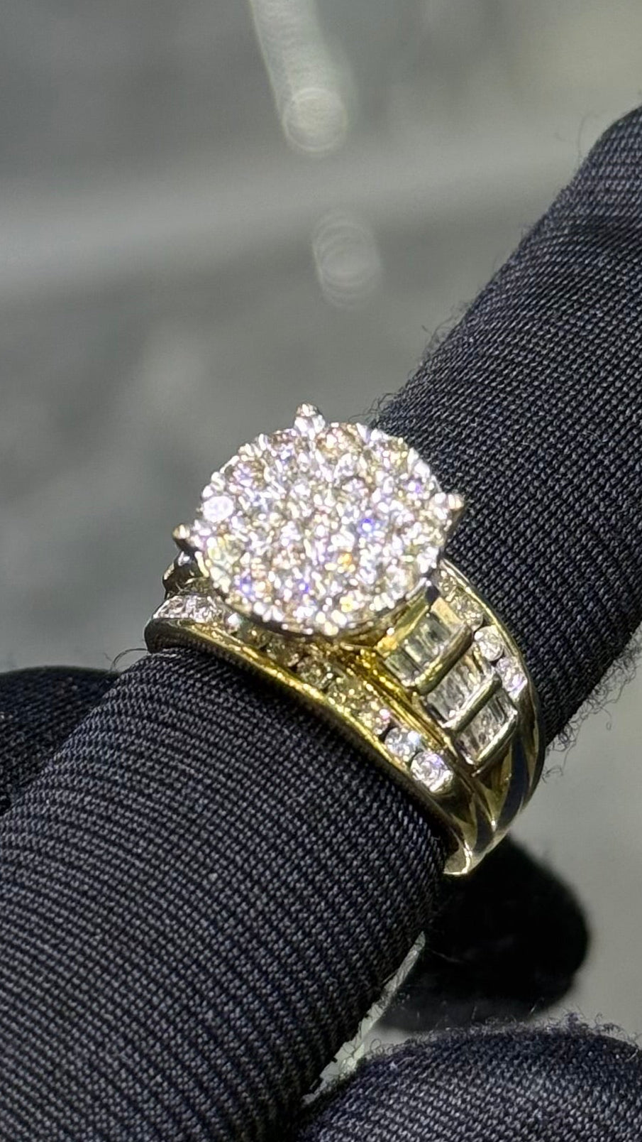 Ladies Diamond Ring