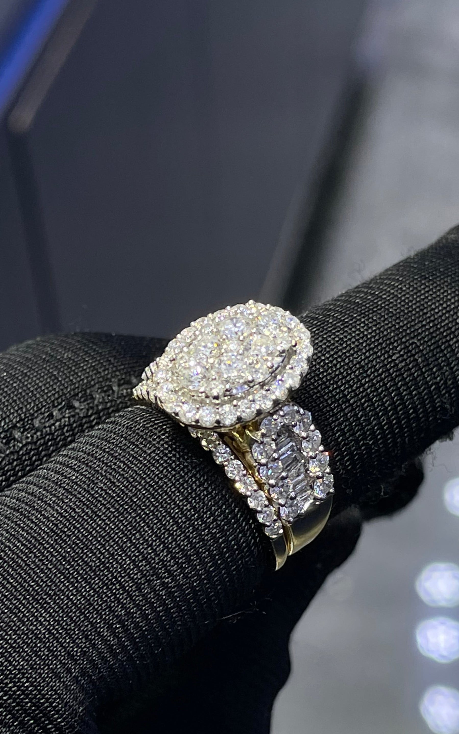 Ladies Diamond Ring