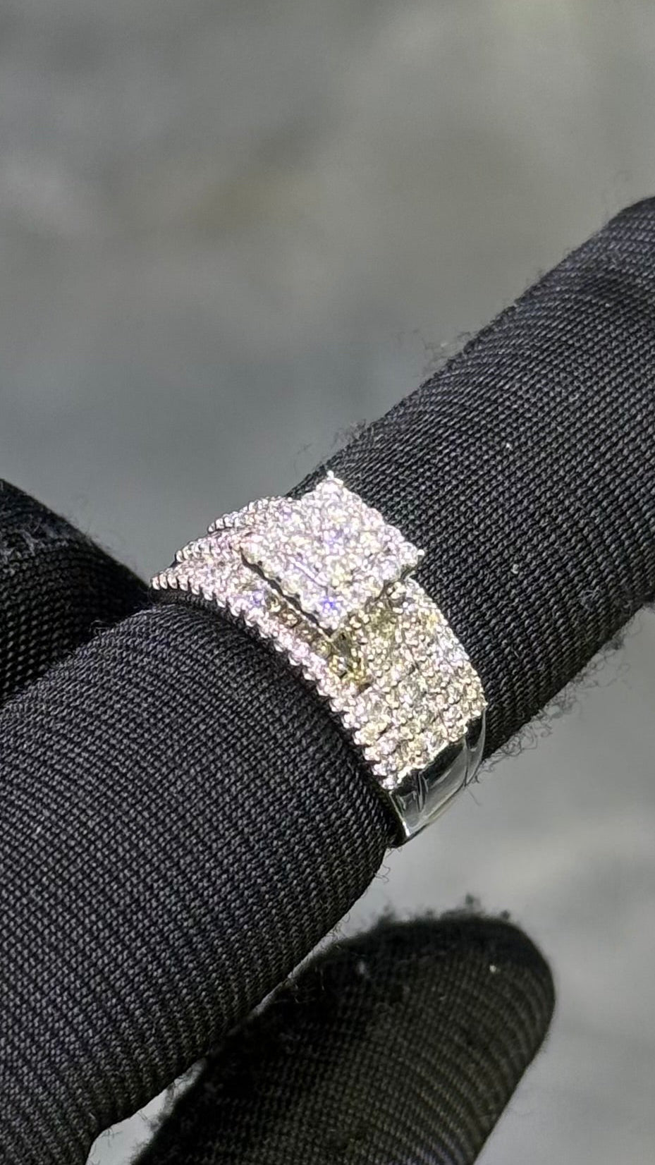 Ladies Diamond Ring