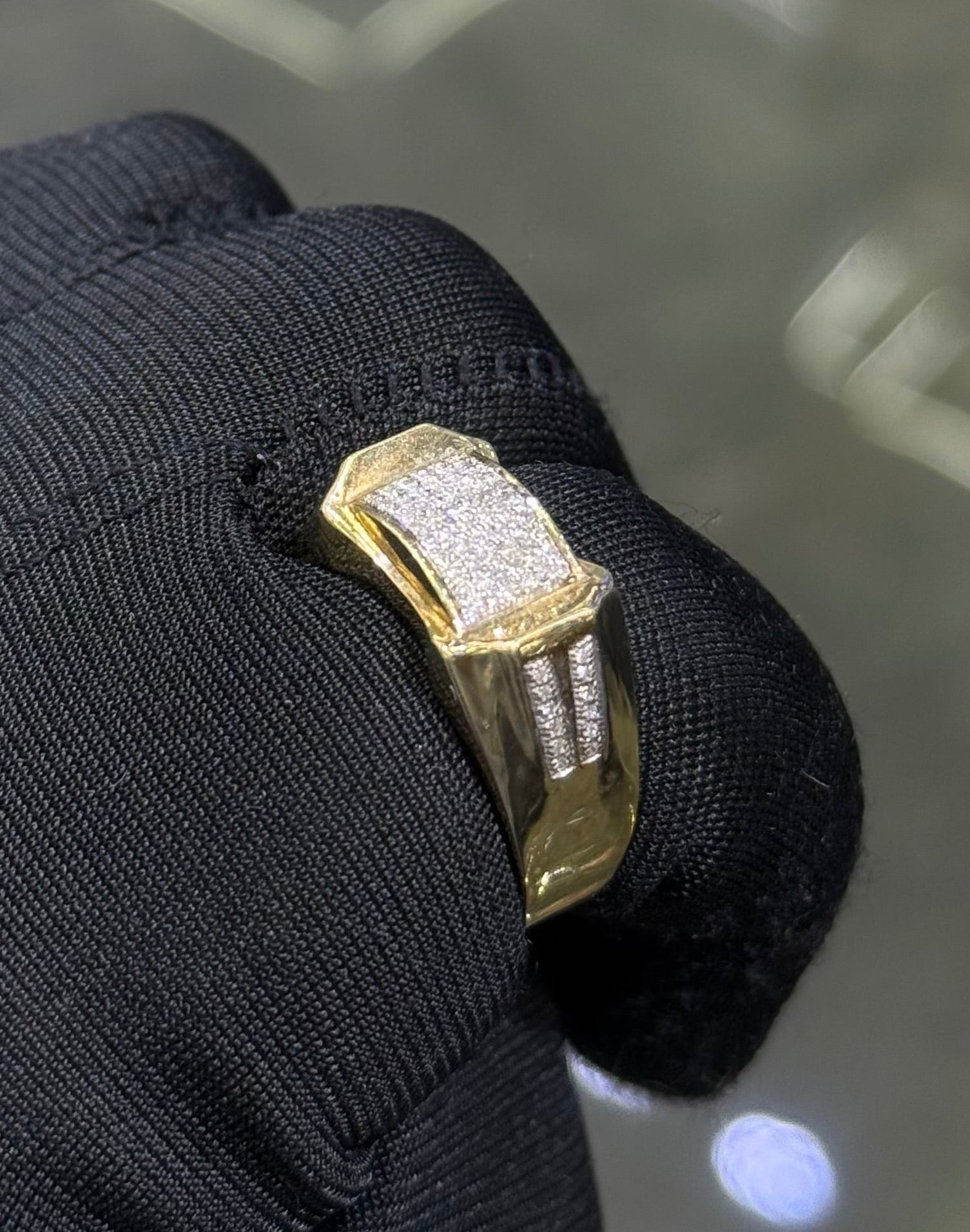 Men’s Diamond Ring