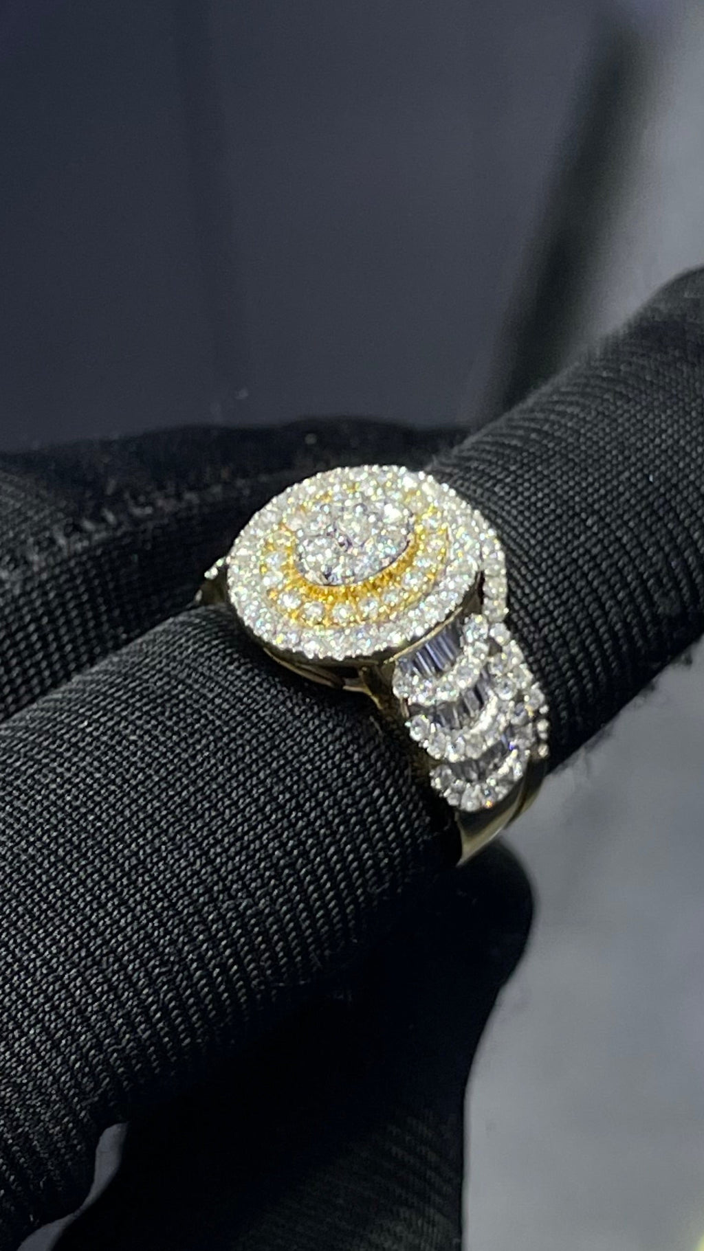 Ladies Diamond Ring
