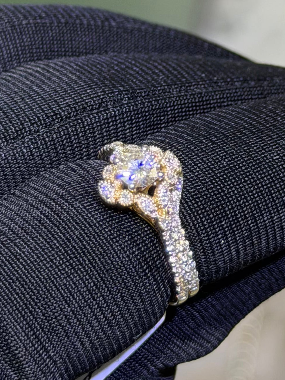 Ladies Diamond Ring