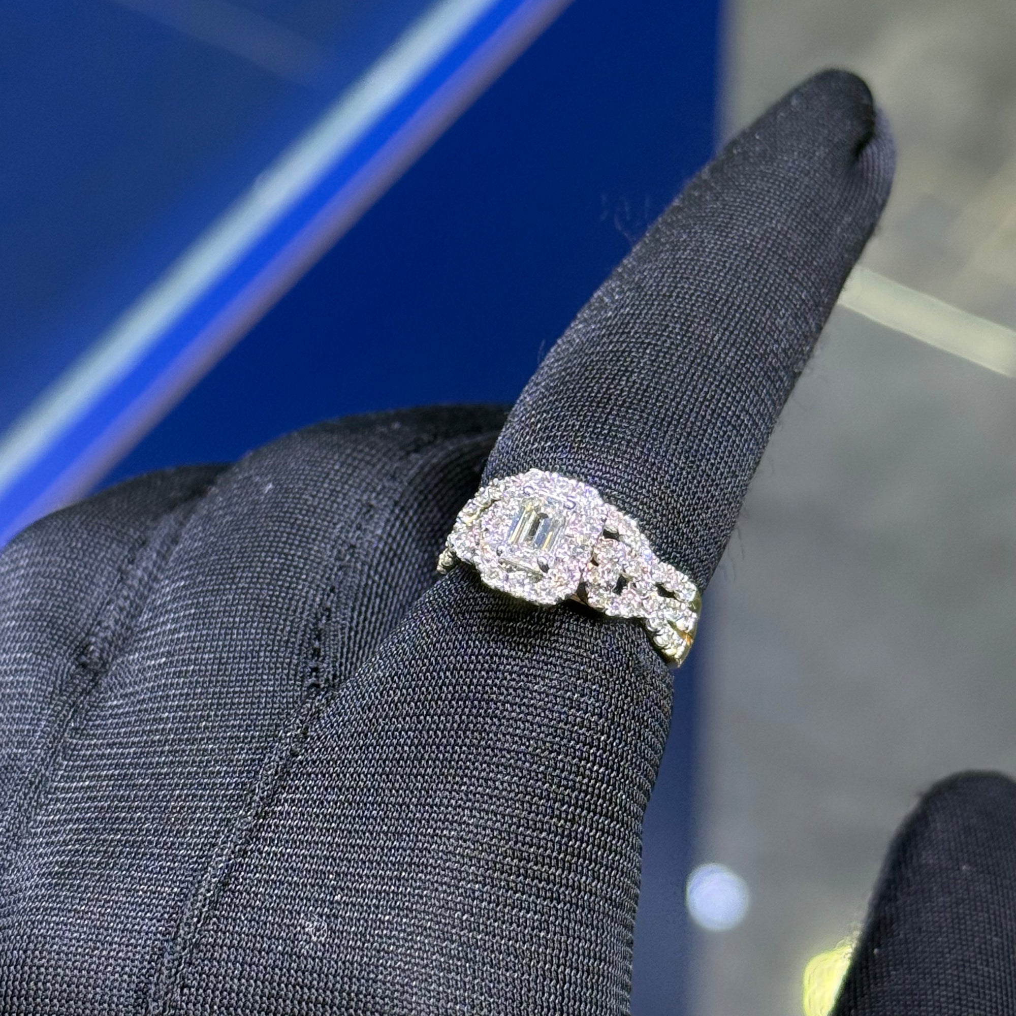 Ladies Diamond Ring