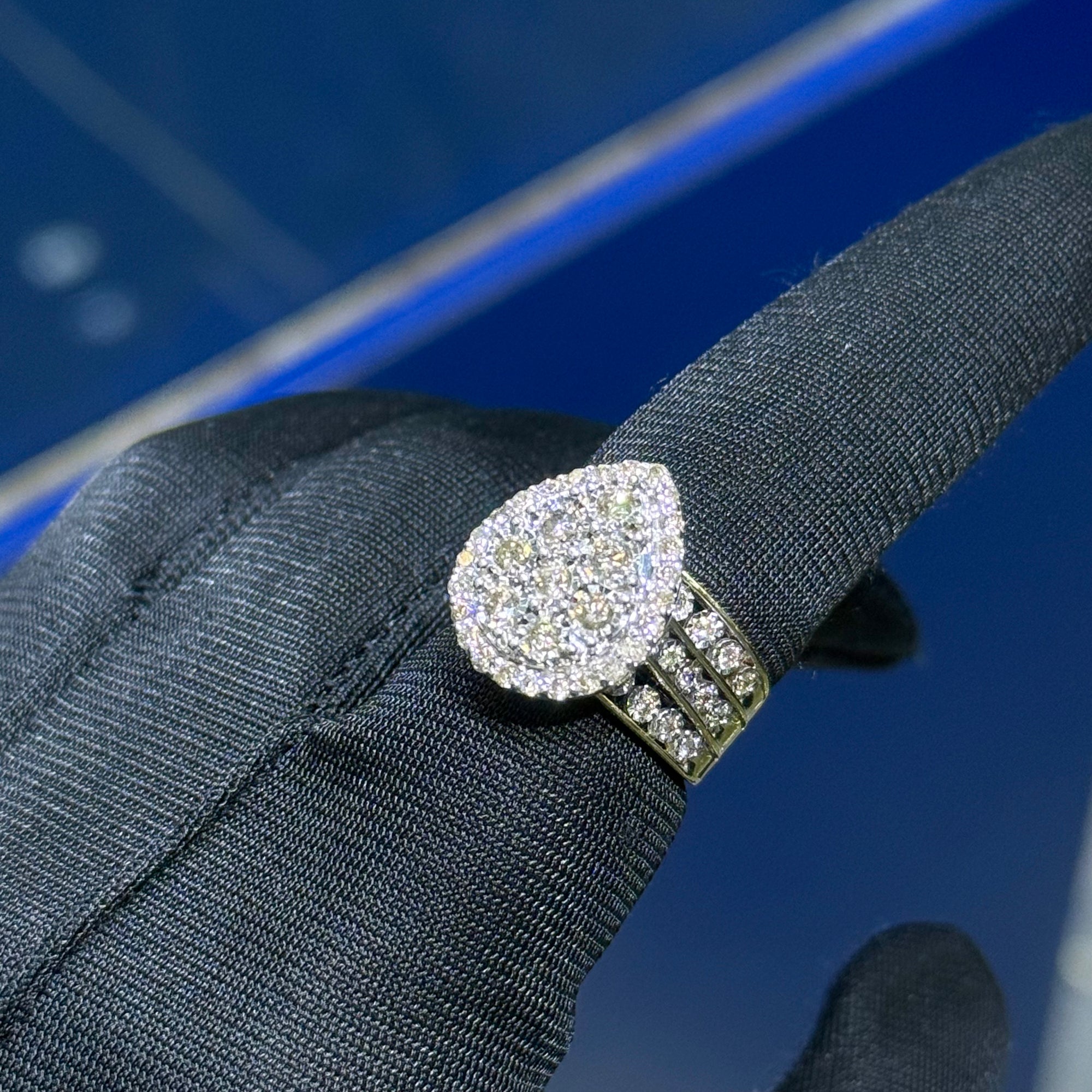 Ladies Diamond Ring