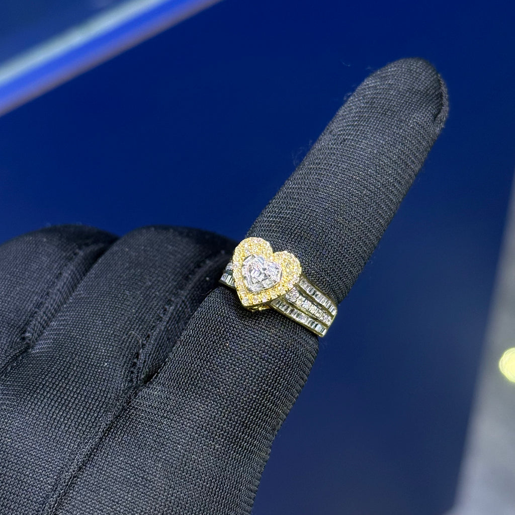Ladies Diamond Ring