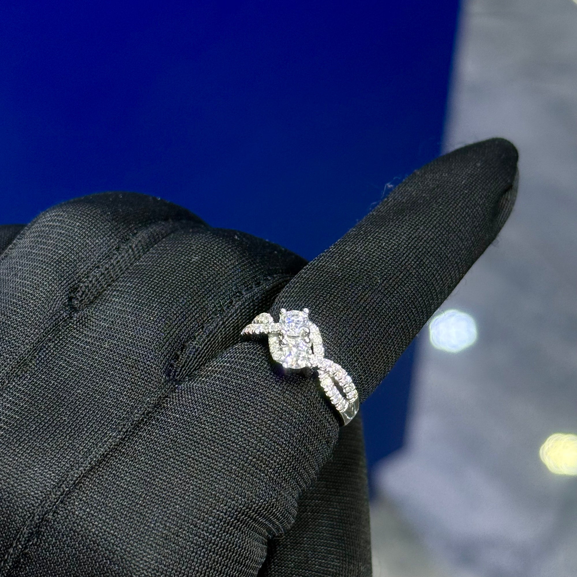 Ladies Diamond Ring