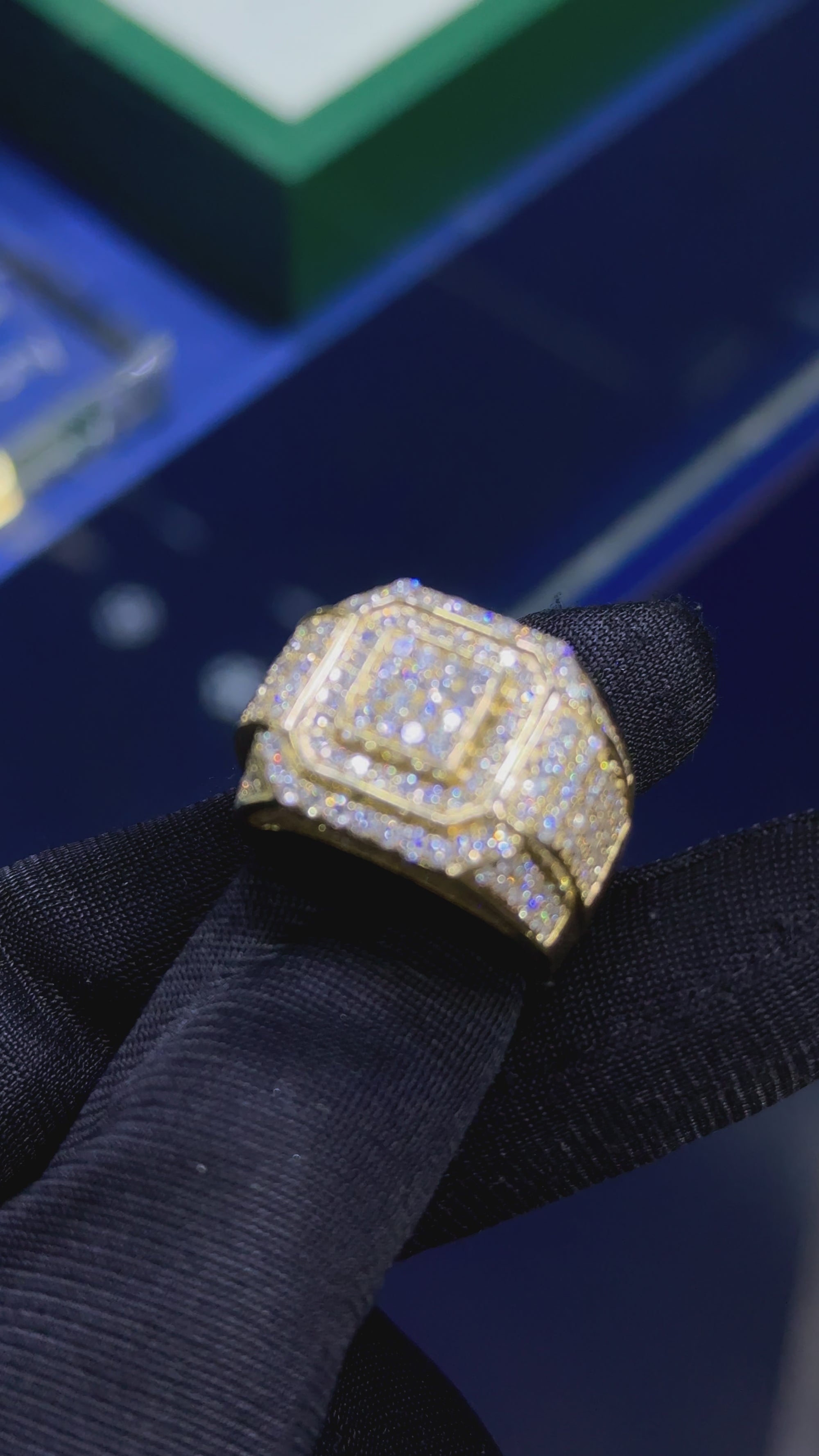 Men’s Diamond Ring
