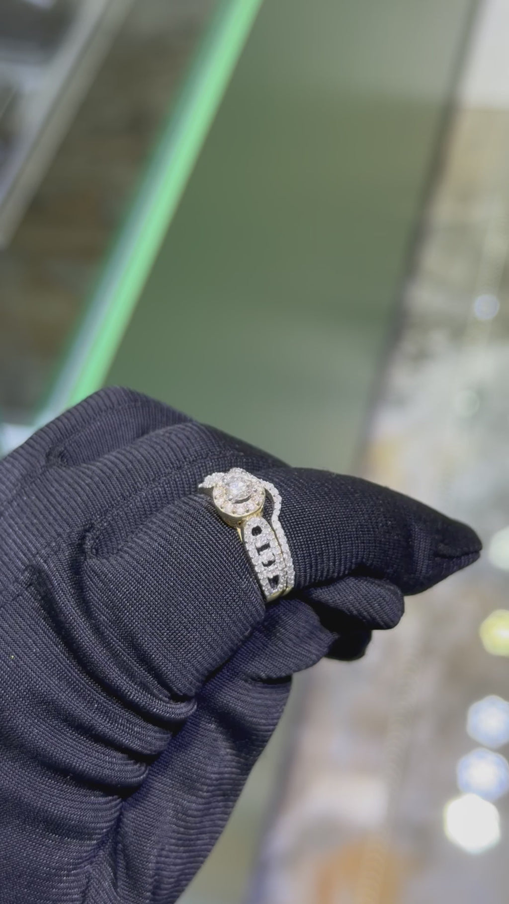Ladies Diamond Ring